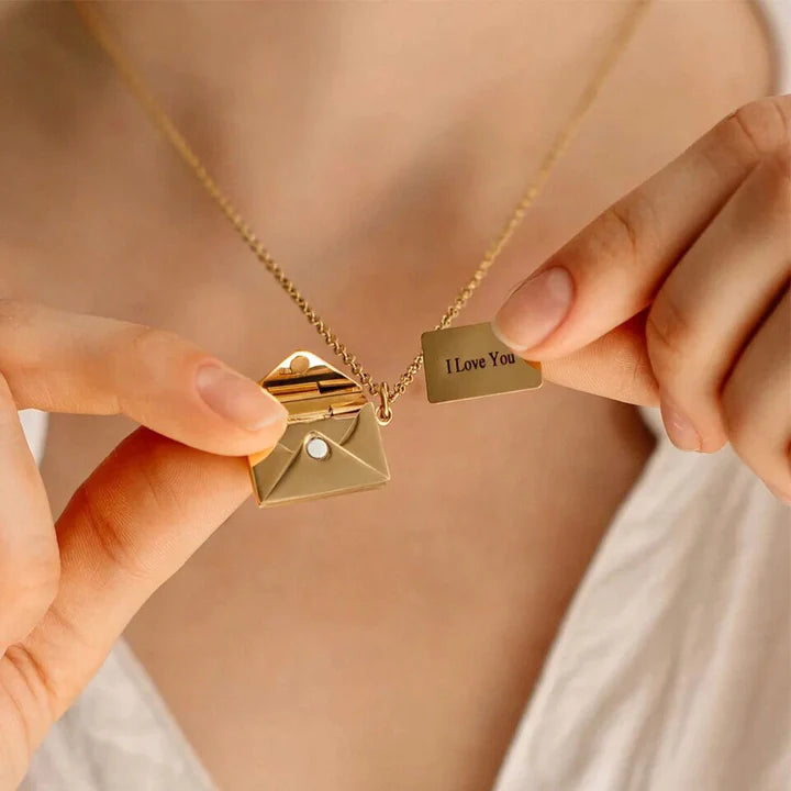 COLLAR EN CARTA